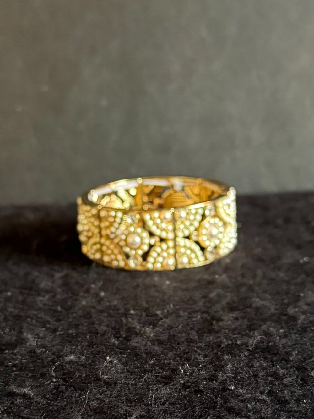 Estate ‘Carolee’ Gold-Tone Filigree Faux Pearl/Crystals Stretch Bracelet